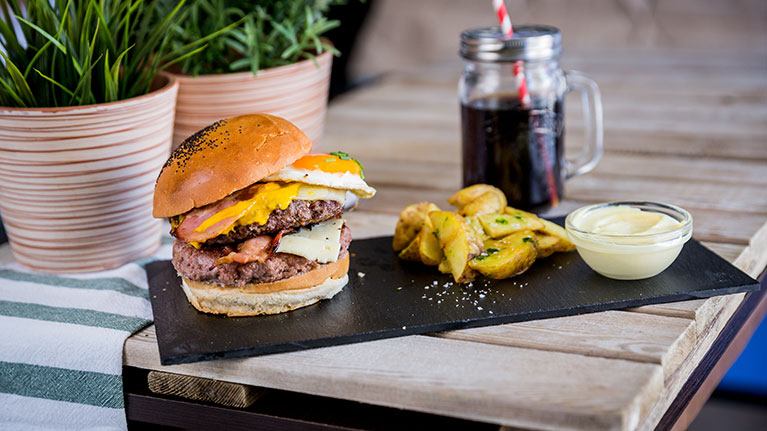 Burger Grandiosa Yecla33