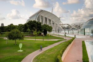 Ciudad De Las Artes Y Las Ciencias Jardin Picnic